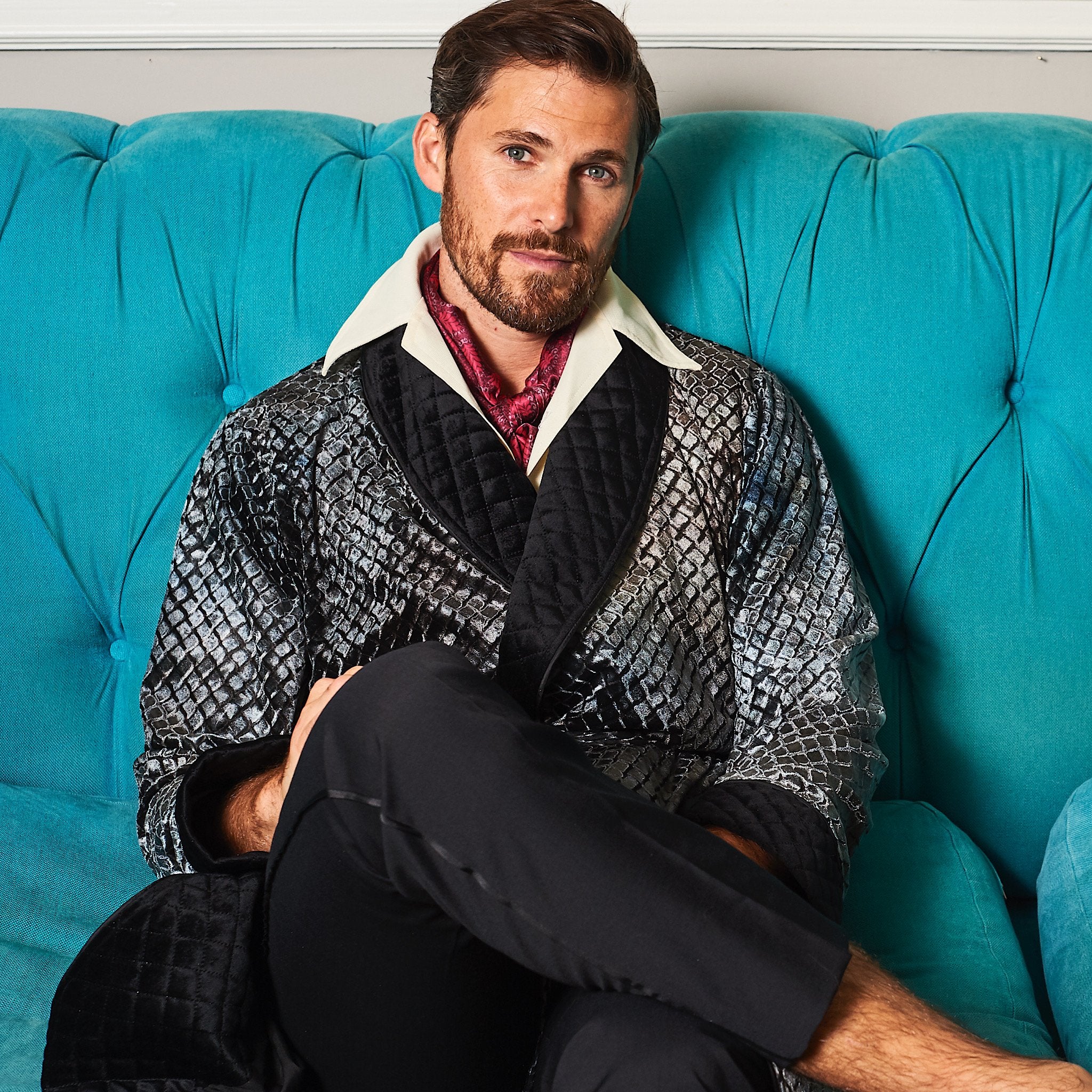 Hefner Robe MR.HEFNER ROBE PEWTER β McHugh Lifestyle